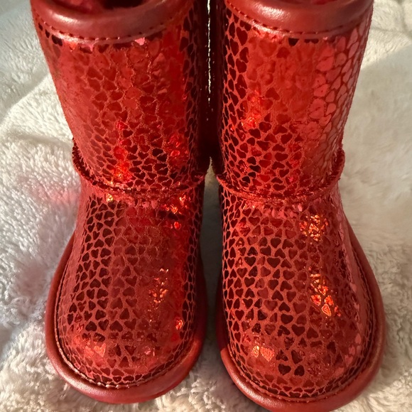 Ugg Classic II Red Gel Heart Boot Toddler 7 Brand New without Box ❤️❤️ - Picture 5 of 12